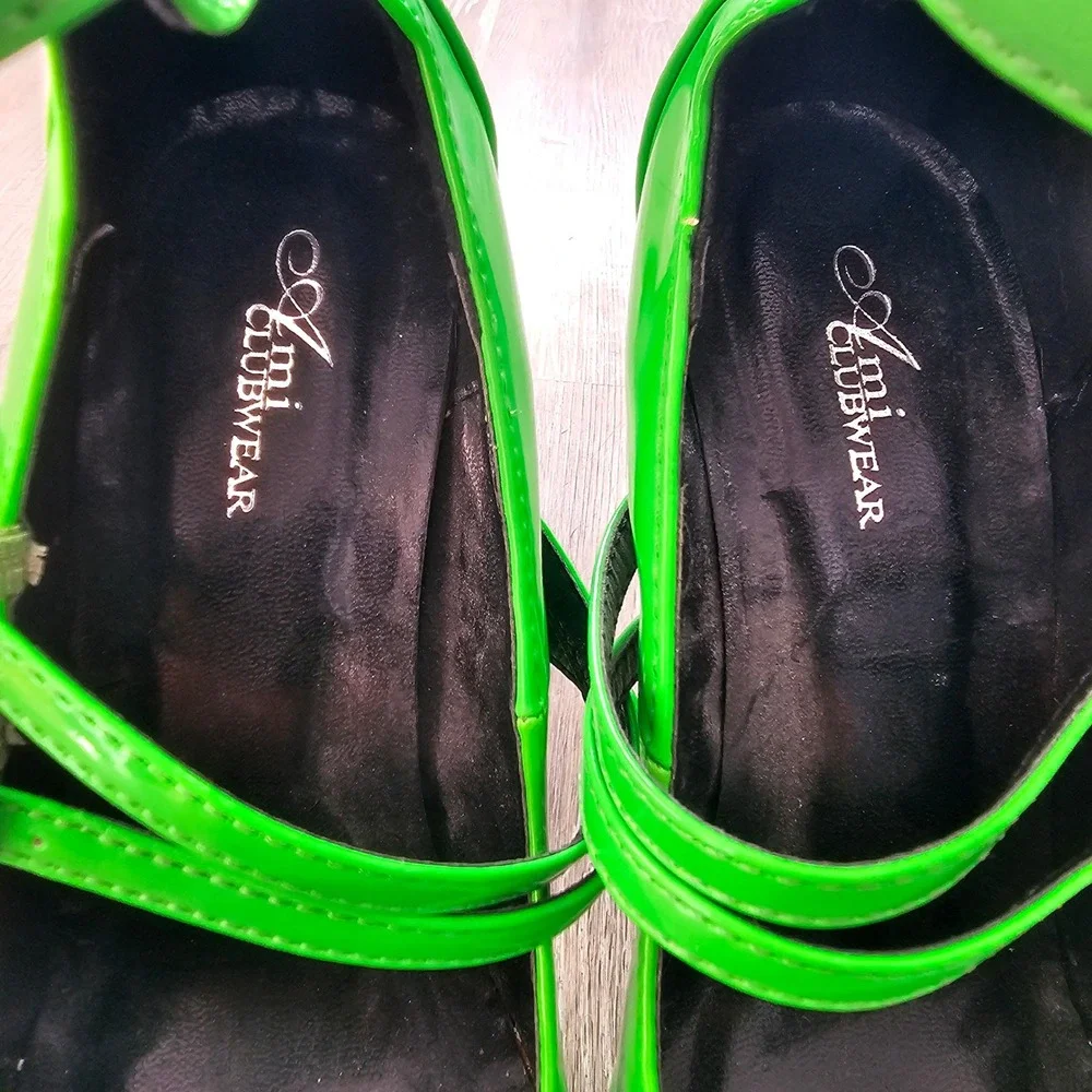 Ami Clubwear Neon Green‎ Patent Leather Platform Pumps Triple Buckle Strap Heels